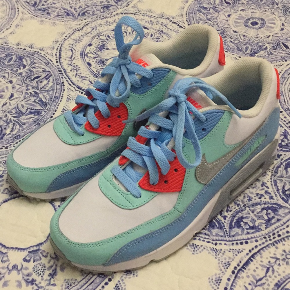 Nike Air Max youth size 6 1/2 sneakers
